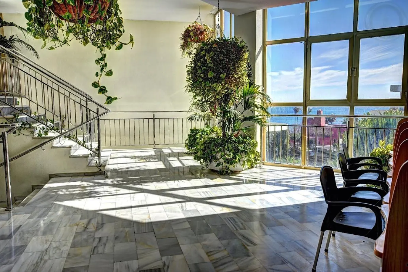 Sea Front Apartment With Large Terrace In Benalbeach Benalmadena
