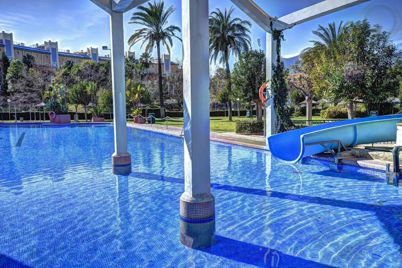 Sea Front Apartment With Large Terrace In Benalbeach Benalmadena Spain